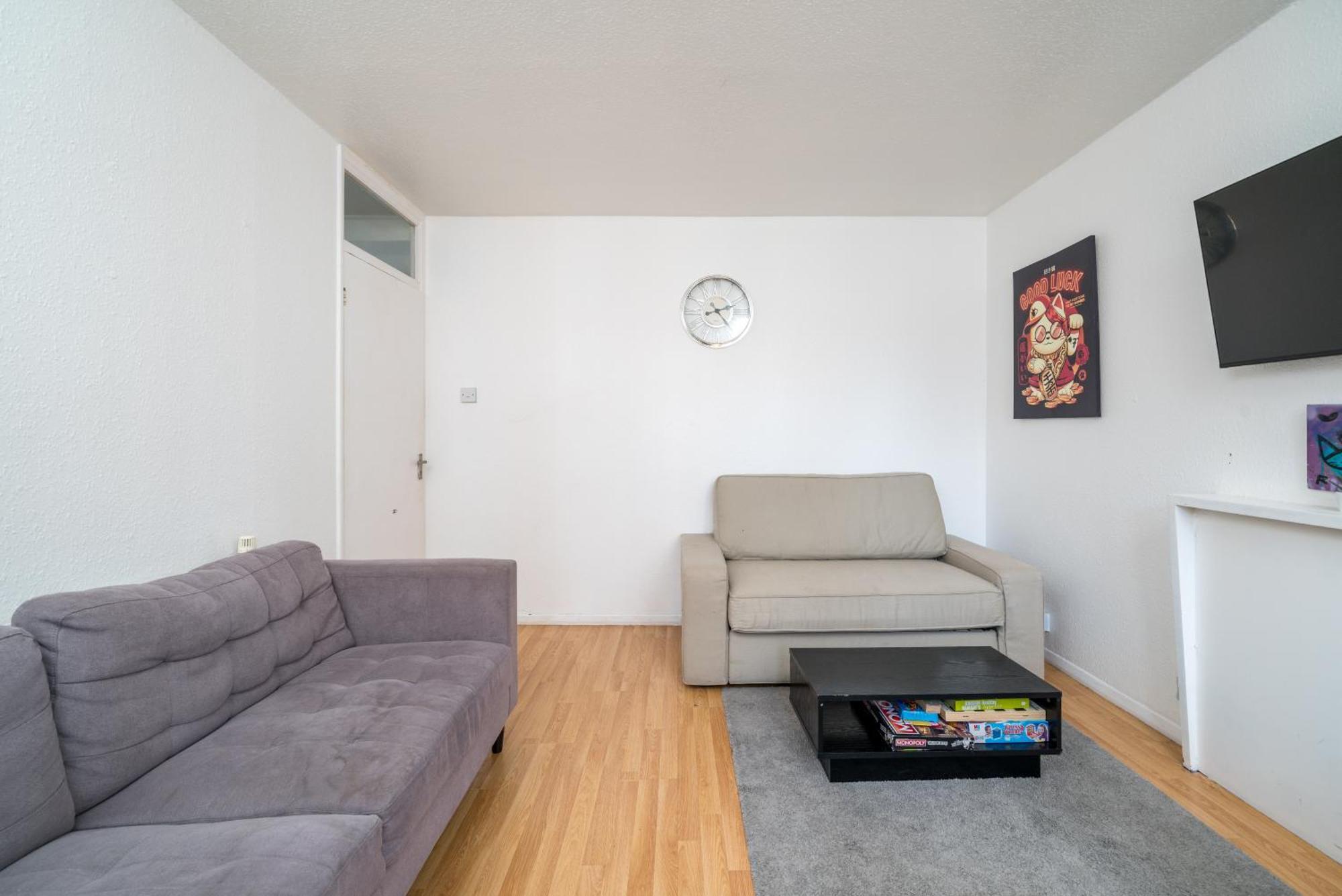 Spacious 1 Bed Flat In Dalston ลอนดอน ภายนอก รูปภาพ